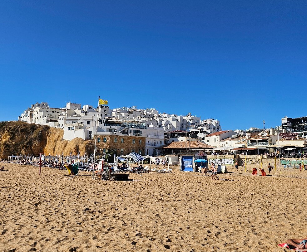 Praia dos Pescadores-阿尔布赞拉必去景点