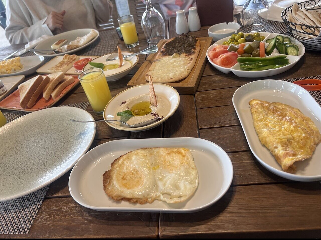 Mountain Breeze Lodge & Resort主图