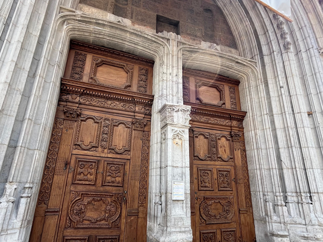 Cathédrale Saint-Francois-De-Sales-尚贝里必去景点