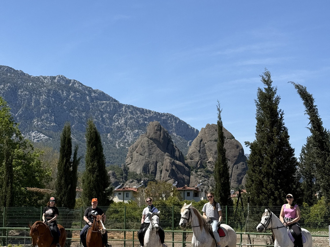 BESO Ranch&Horse Riding-凯梅尔必去景点