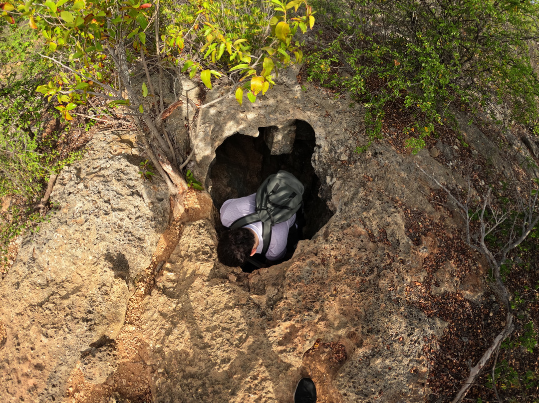 Go Caving Bonaire-Kralendijk必去景点
