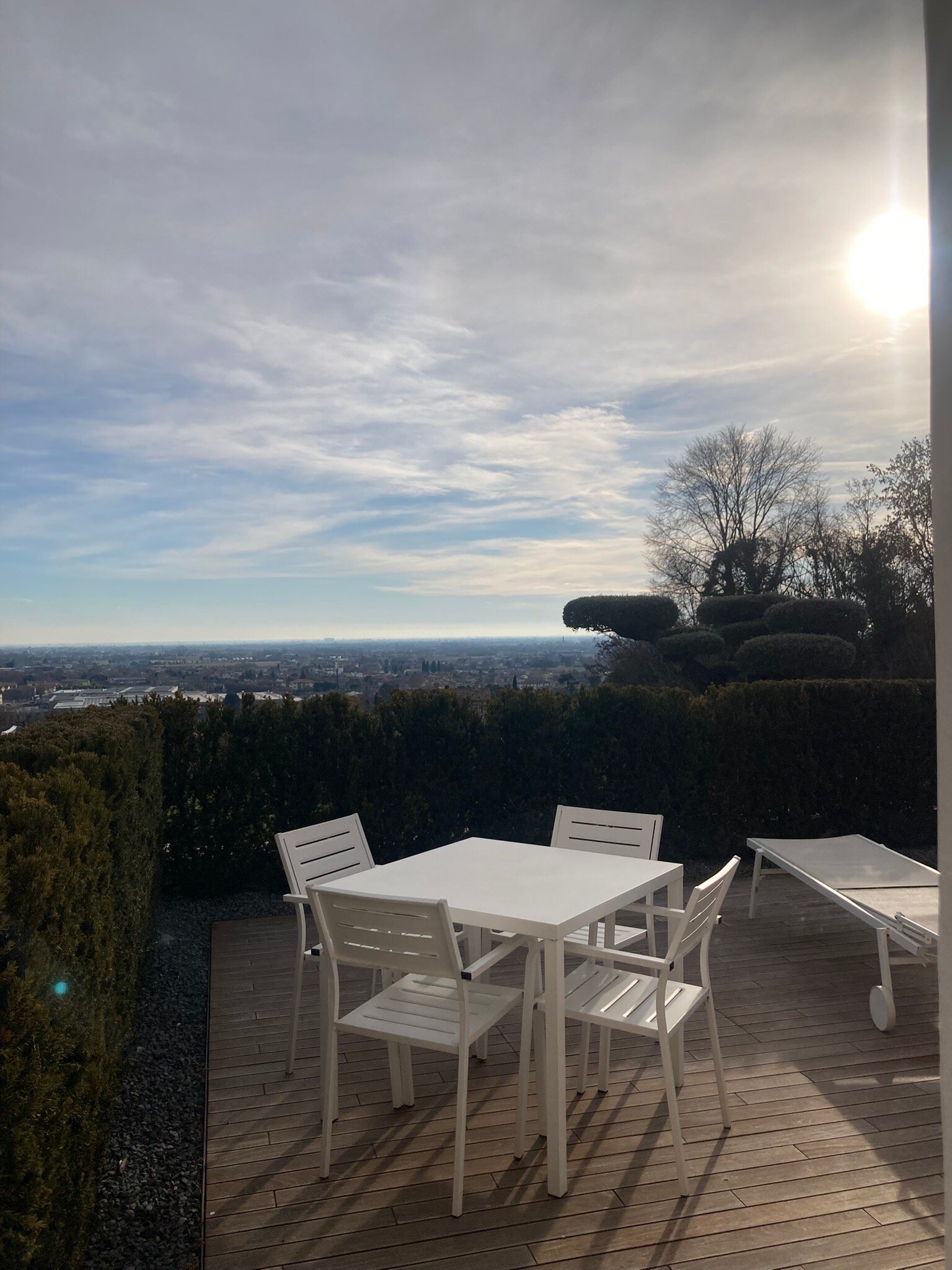 Progress Country & Wine House-官方