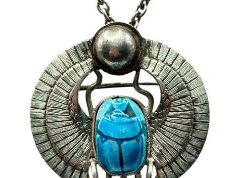 Antiques & Chic-哈洛必去景点