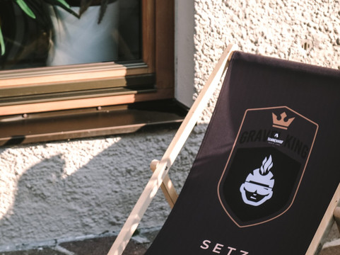 坦尼霍夫酒店主图