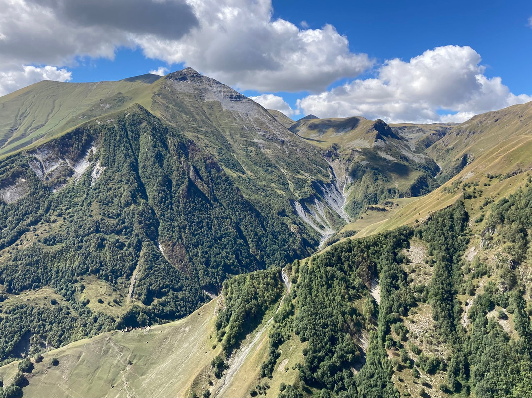 Russian Georgian Friendship Monument-古道里必去景点