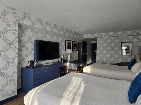 塞勒姆海滨酒店及套房主图