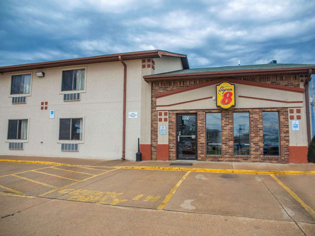 芒特霍姆速8酒店主图