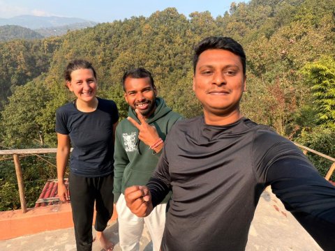 Shivalaya Yoga & Meditation Centre-官方