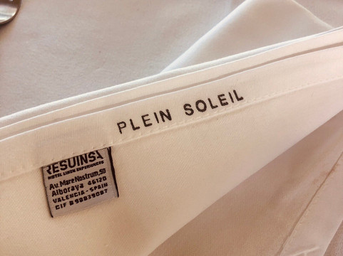 阳光普照酒店主图