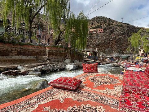 Travel with Aziz-Lalla Takerkoust必去景点