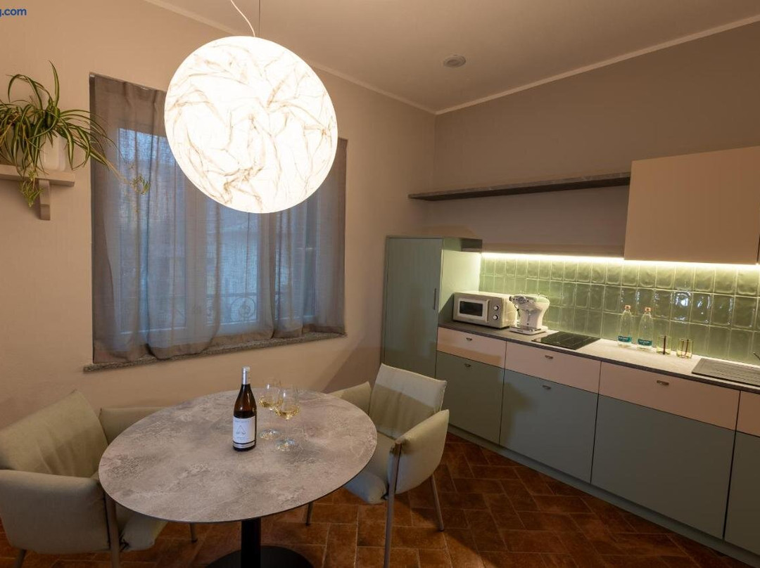 Nidin Apartments