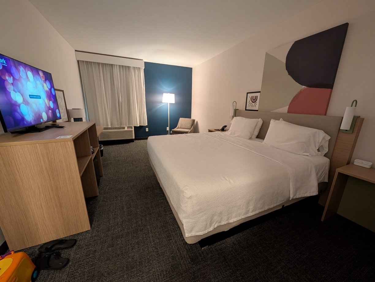 贝克斯菲尔德中心希尔顿 Spark 酒店-客卧