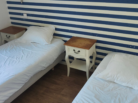 洛雅尔蒂酒店主图