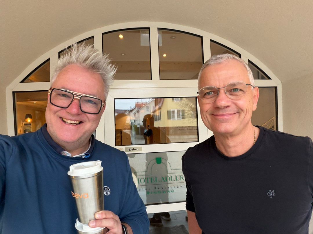 阿德勒餐厅酒店主图