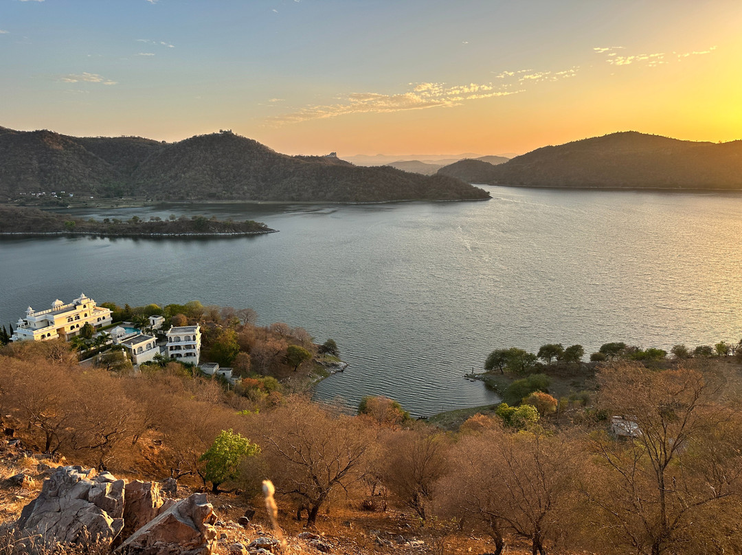 卡尔尼玛哈酒店主图