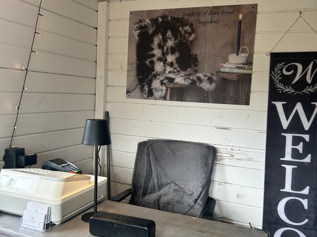 Gift Shop sheepskins skye-Glendale必去景点