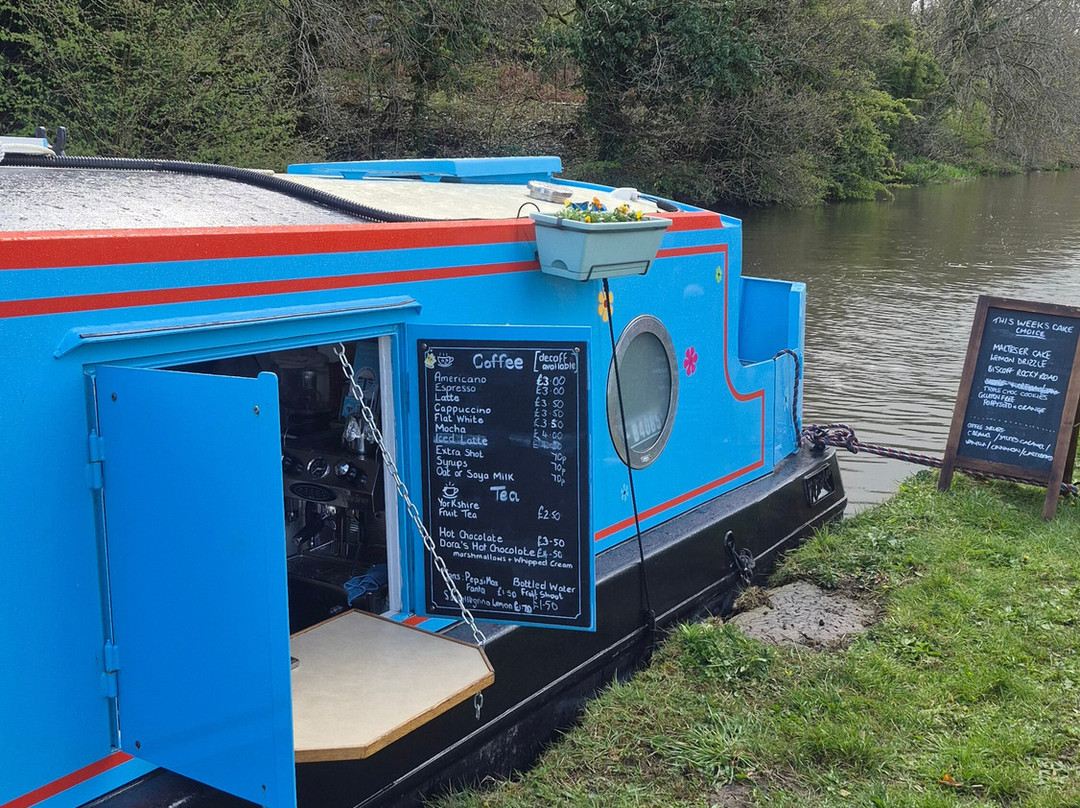 The Dinky Cafe Boat
