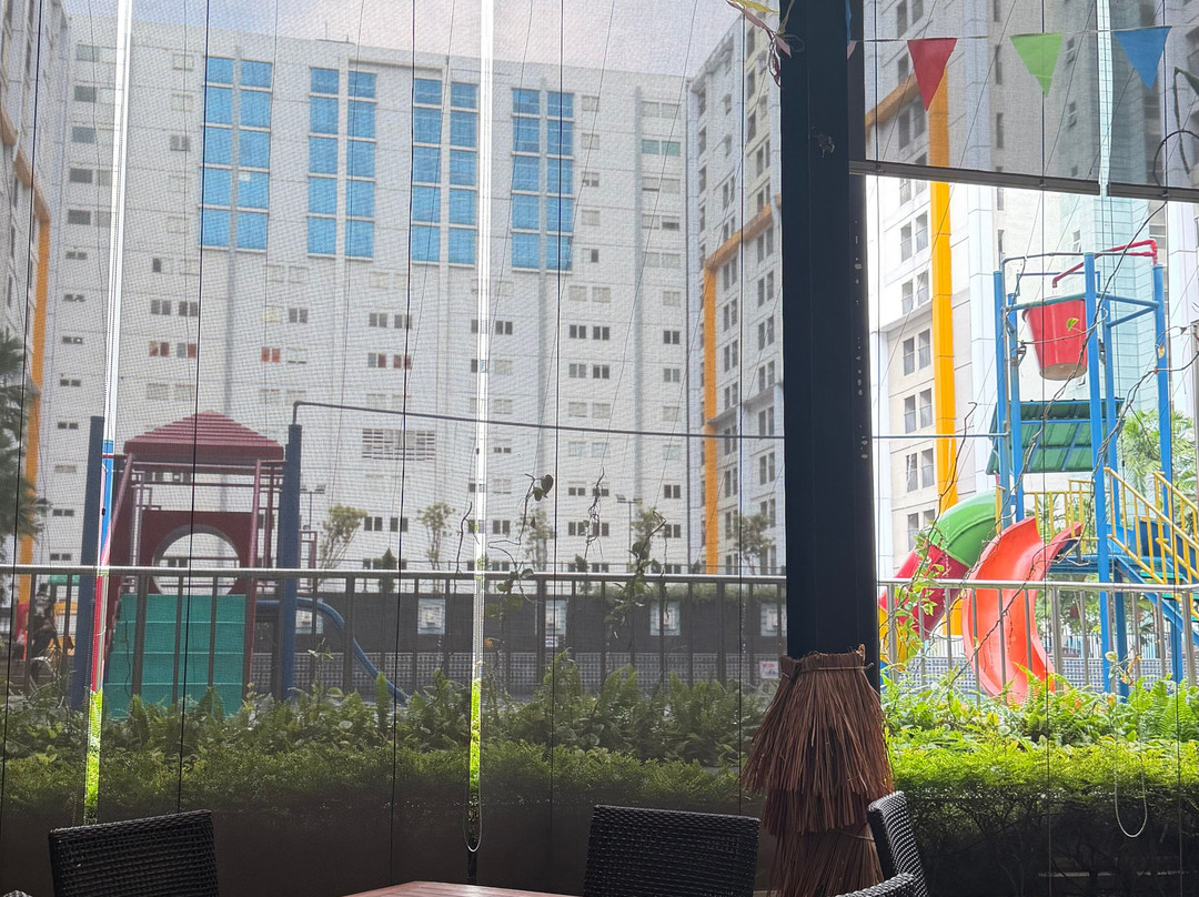 阿拉住宅游泳池景观开放式公寓酒店 - 近加丁塞尔彭主图