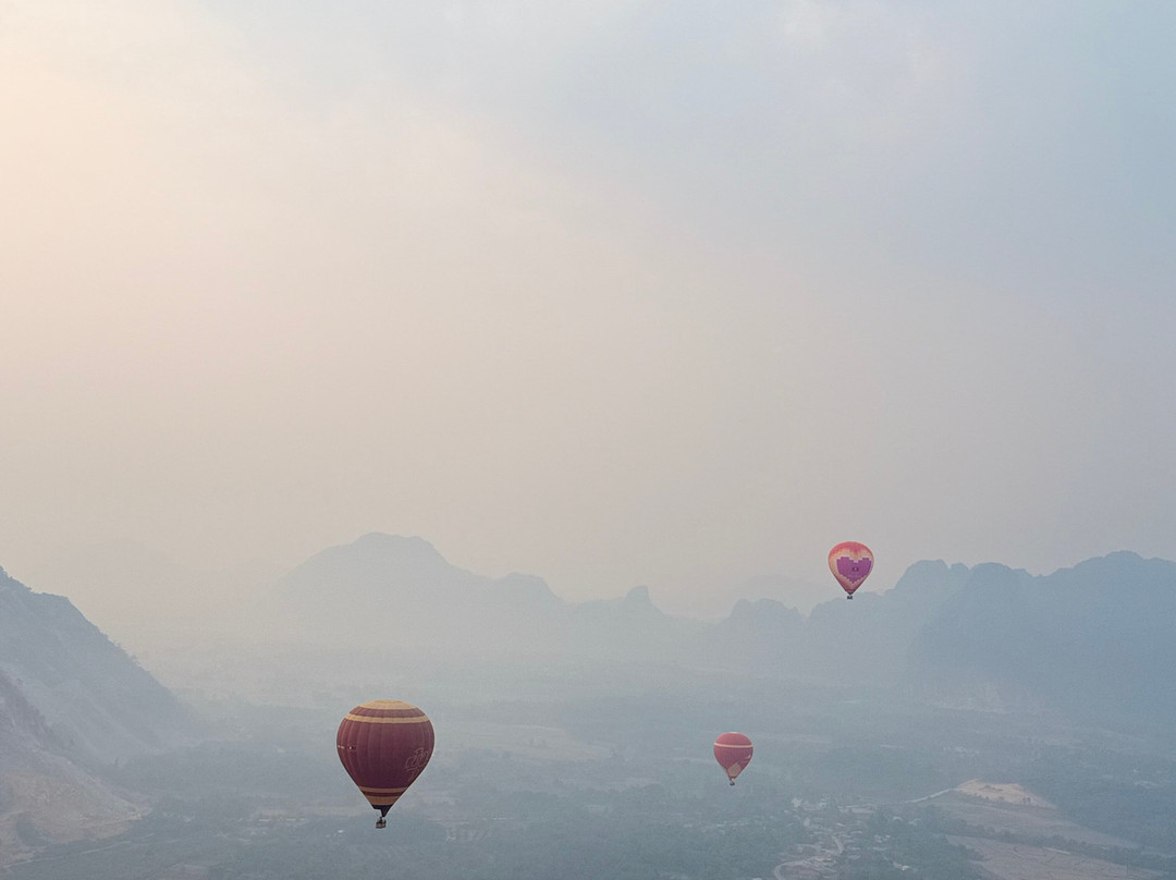 Above Laos Ballooning Adventures-旺阳必去景点