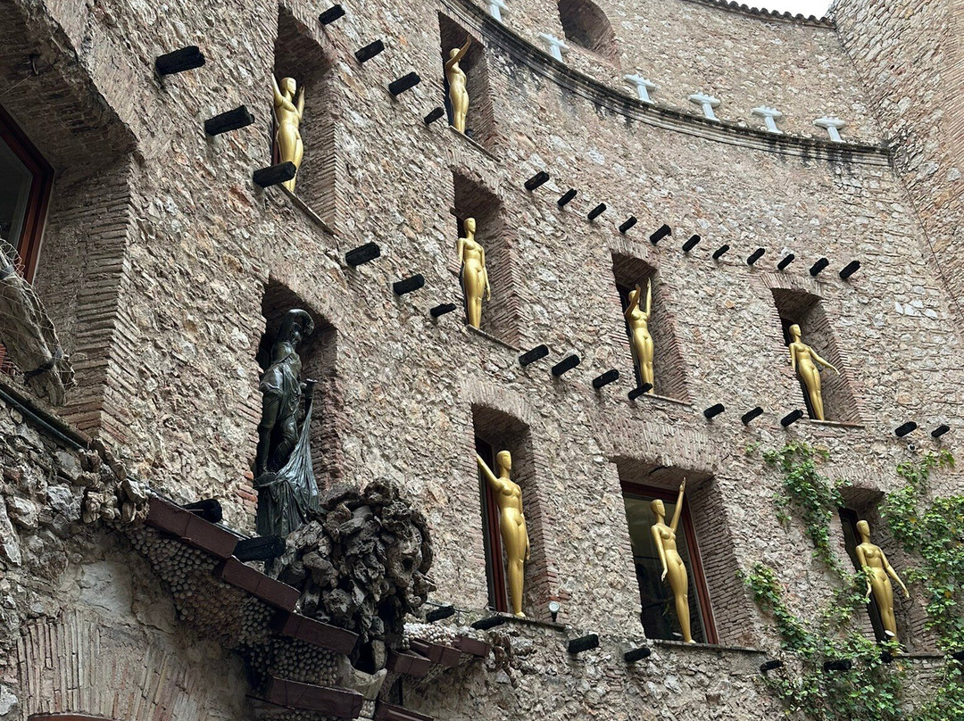 Monumento a Salvador Dali-菲格拉斯必去景点
