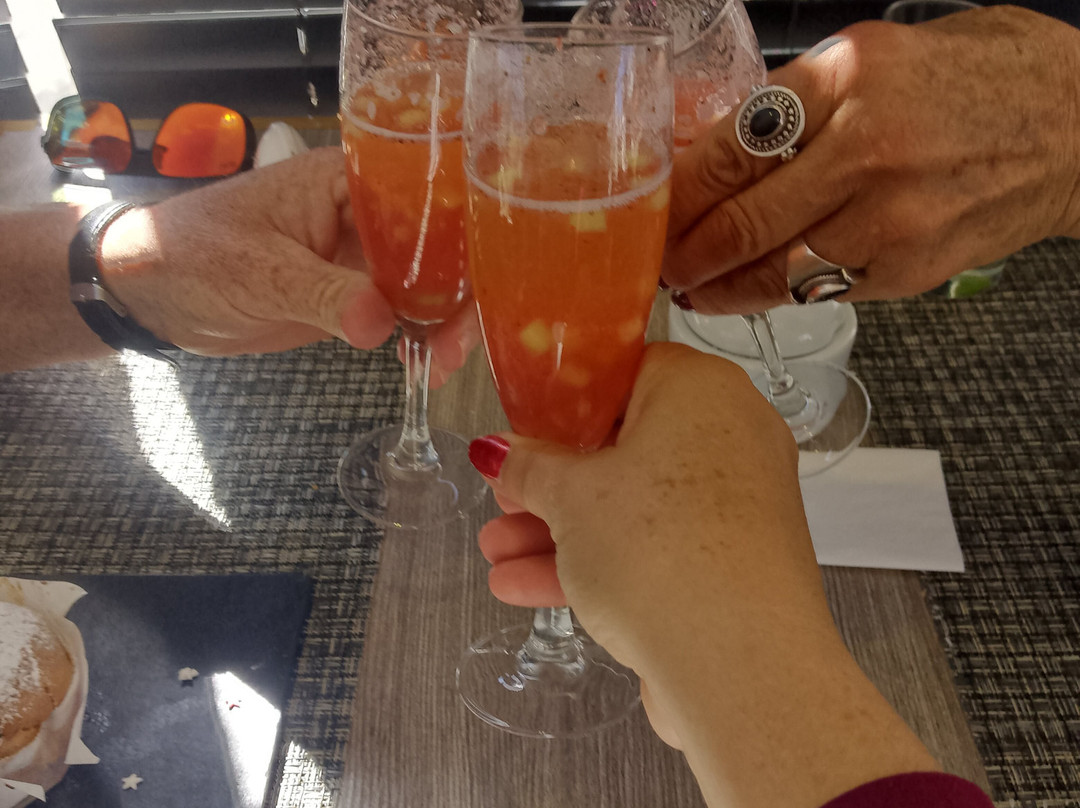 卡萨格兰德套房酒店主图
