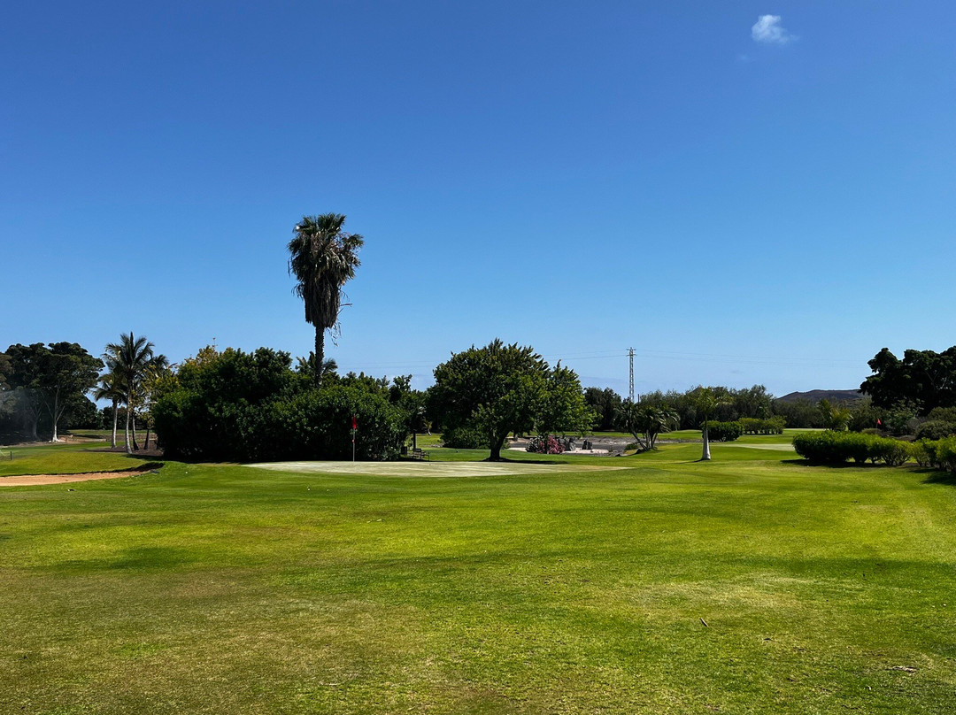 Los Palos Centro de Golf-阿罗纳必去景点