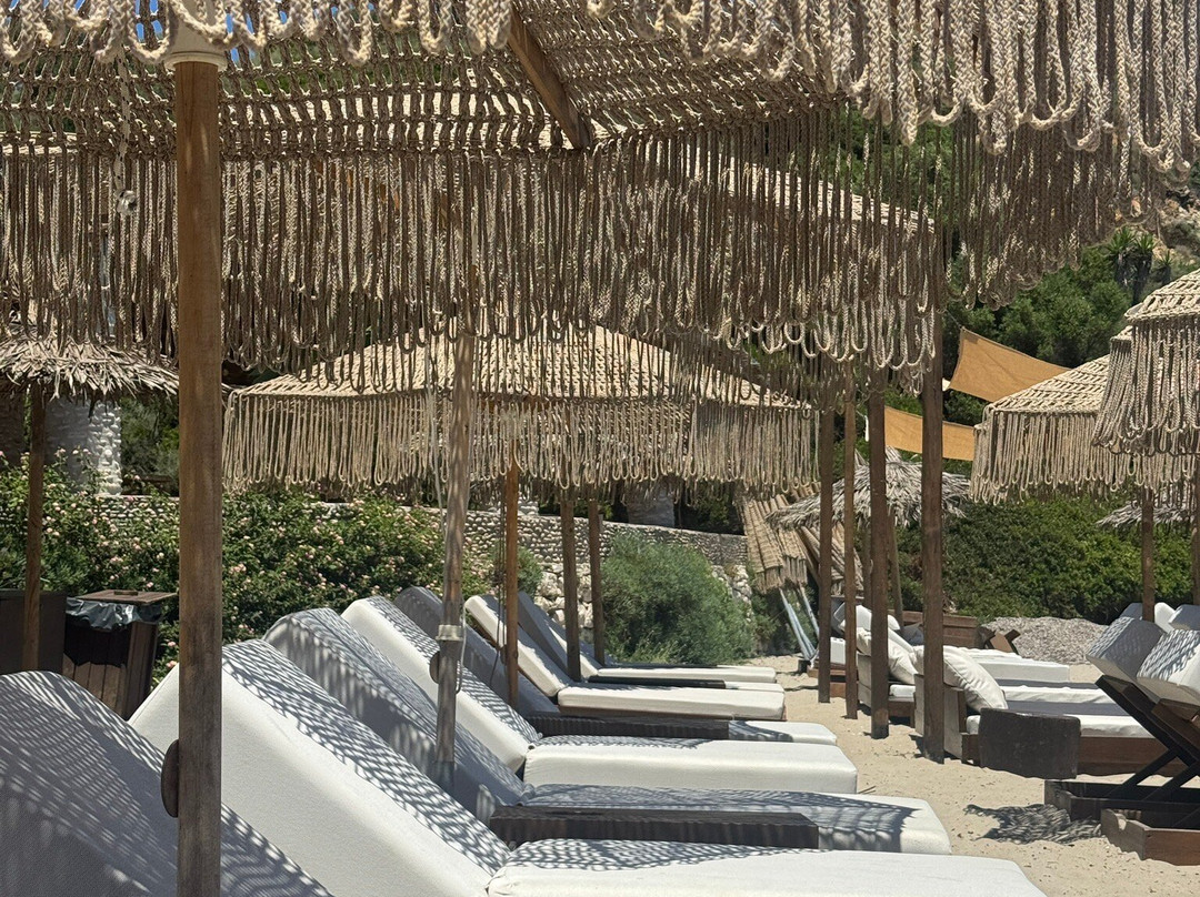 Noe Beach Restaurant