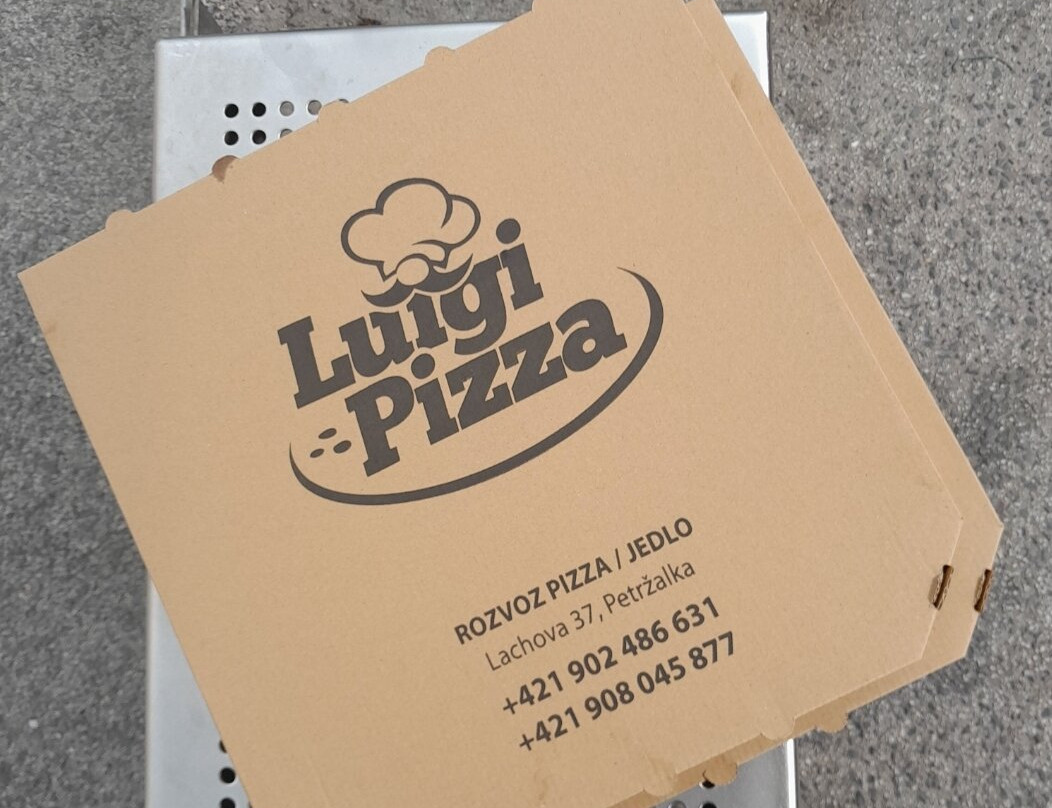 Luigi Snack Pub