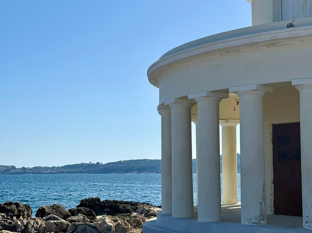 Lighthouse of Saint Theodoroi-阿尔戈斯托利翁必去景点