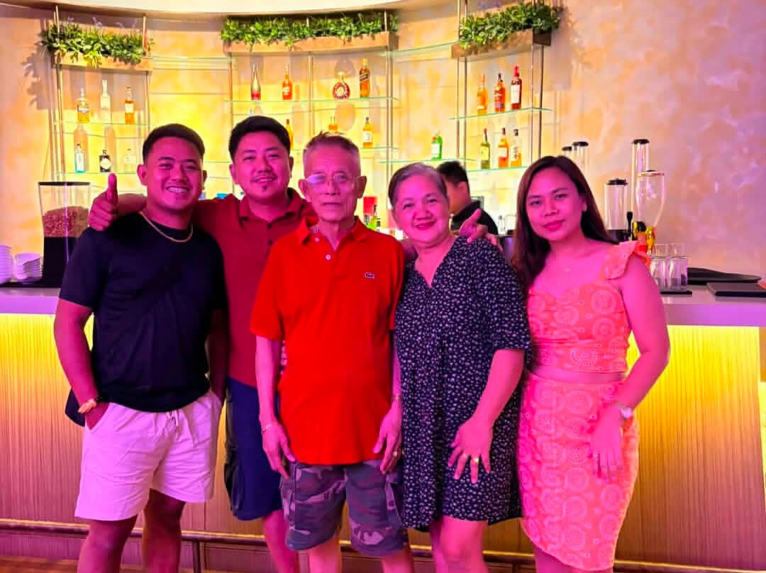 卡威特香叶酒店主图