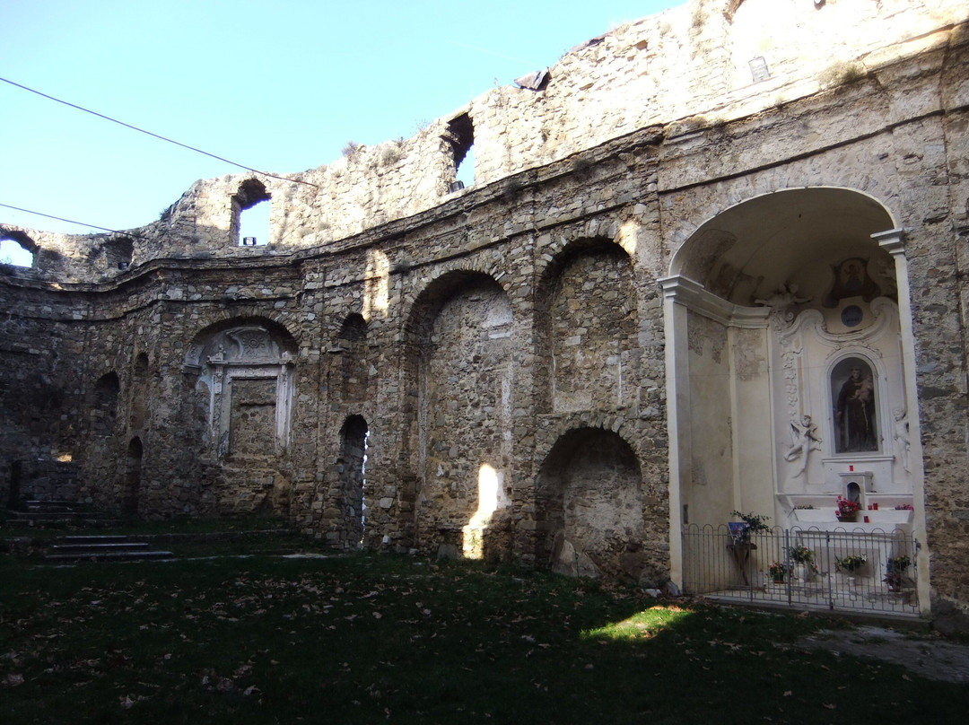 Chiesa di San Nicolò-Bajardo必去景点