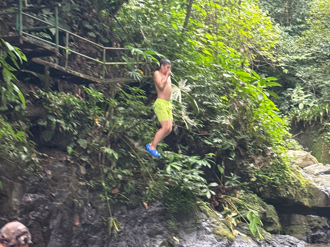 Uvita Waterfall-乌维塔必去景点