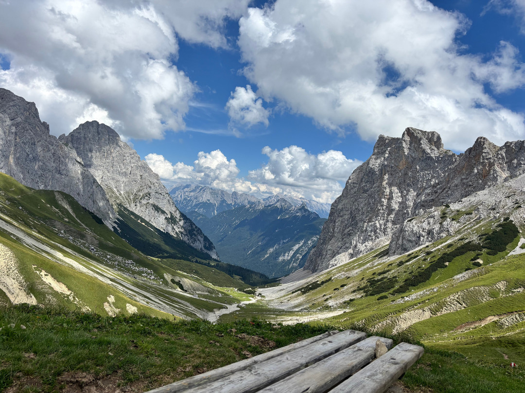 Bergwanderführer Tirol-洛伊塔戌必去景点