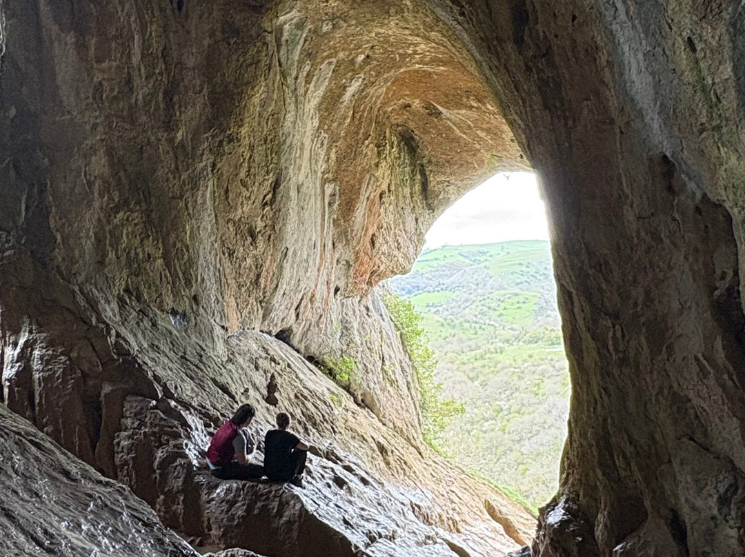 Thor's Cave-Wetton必去景点