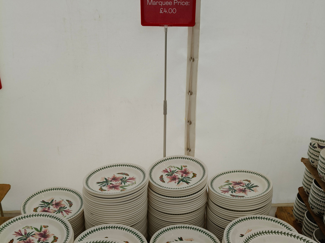 Portmeirion Factory Shop-特伦特河畔斯托克必去景点