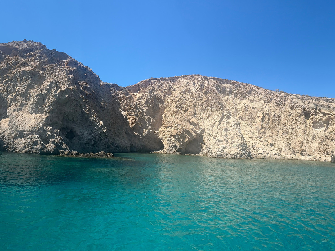 Odysseus A. Yacht Cruises-Adamas必去景点