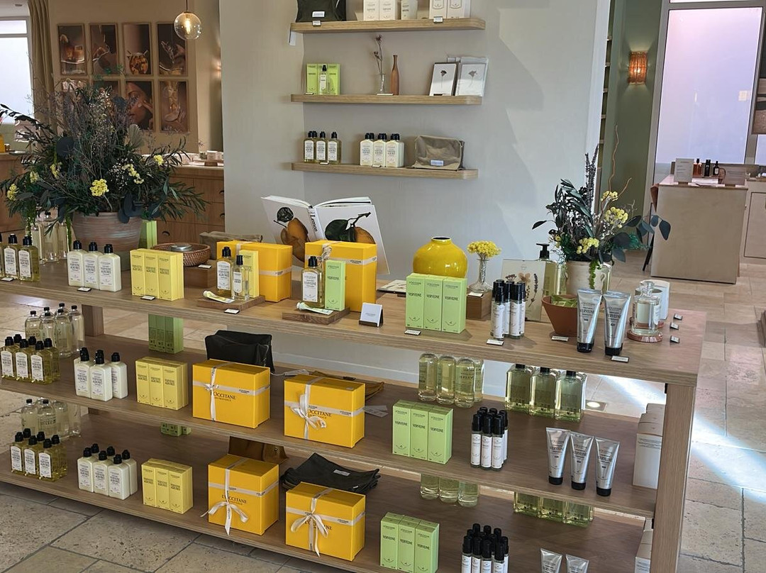 L'Occitane en Provence-马诺斯克必去景点