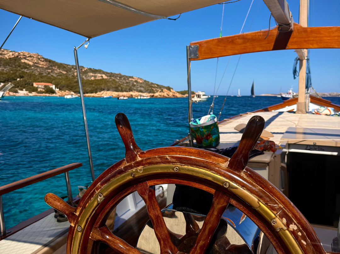Veliero Dolce Vita-Maddalena Islands必去景点