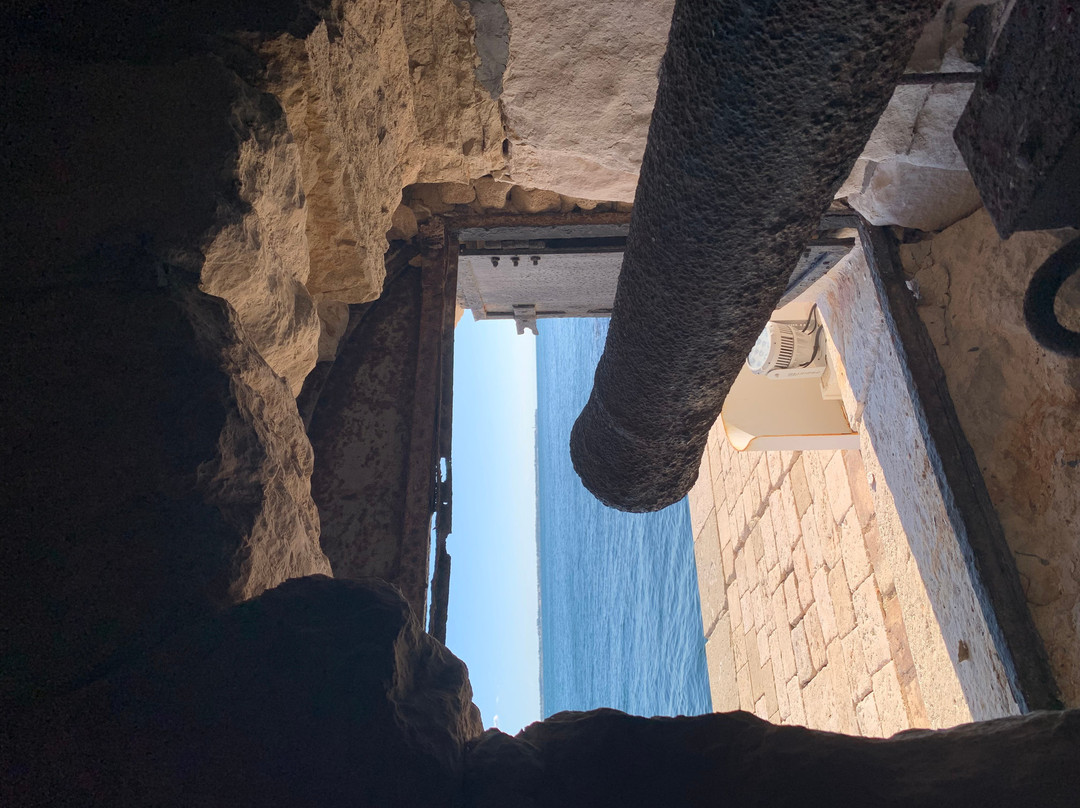 Castello Aragonese-塔兰托必去景点