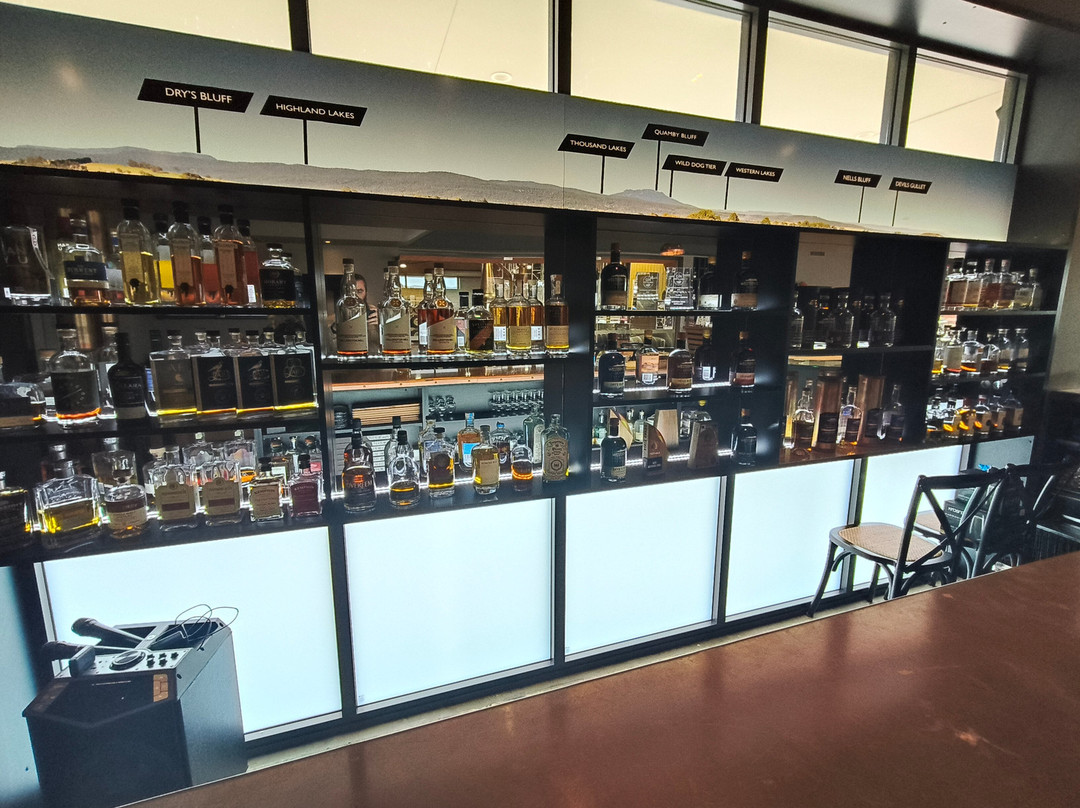 Western Tiers Distillery-Westbury必去景点