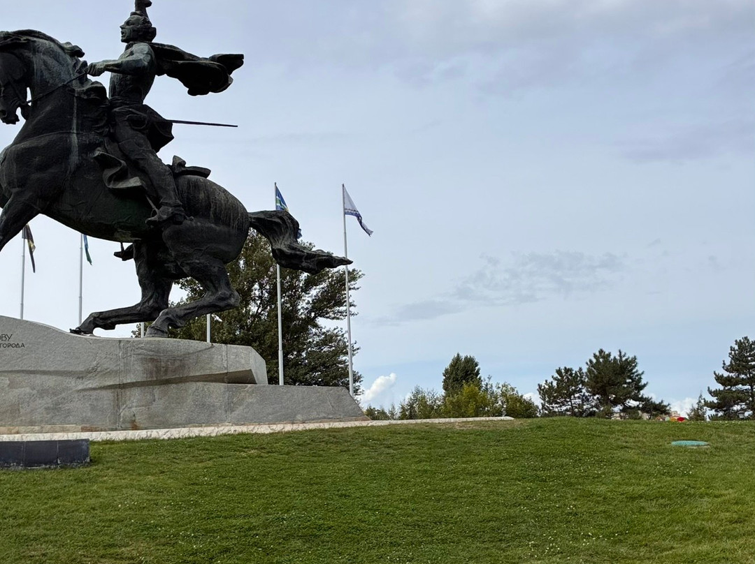 The Suvorov Monument-Tiraspol必去景点