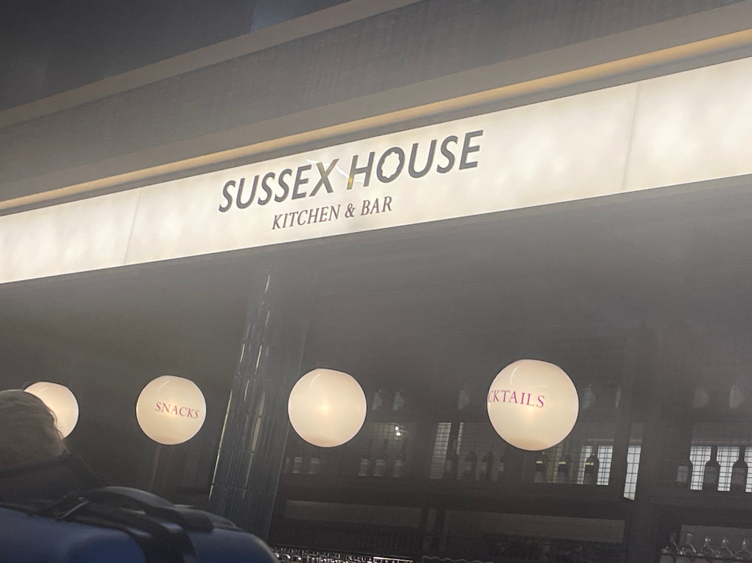 Sussex House Kitchen & Bar - Gatwick North
