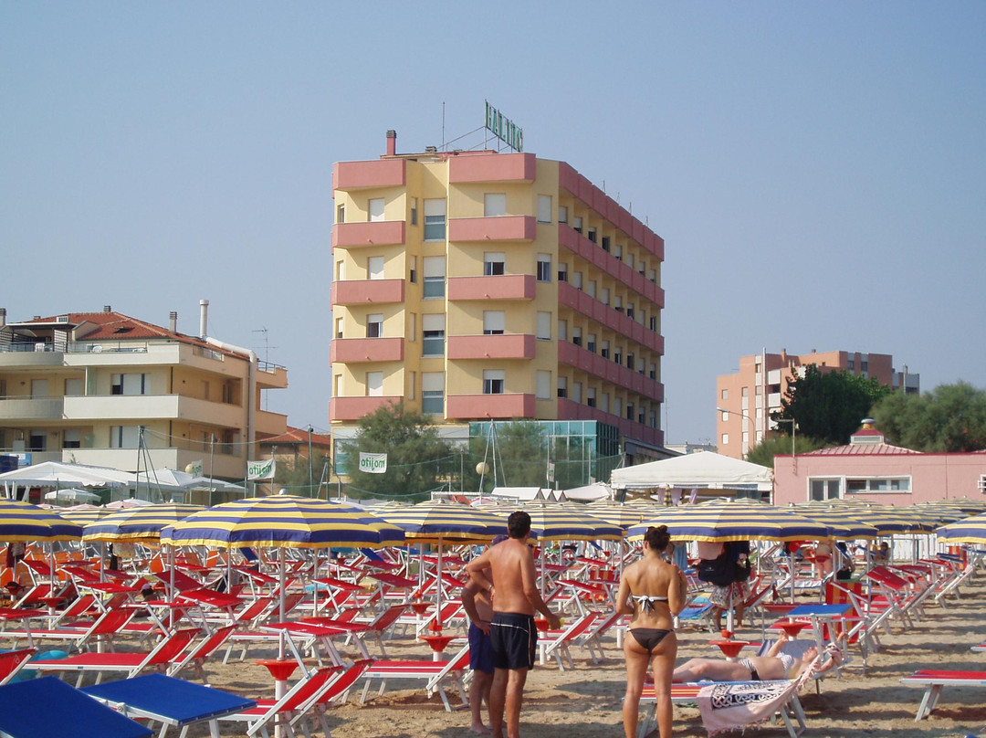 Riviera Hotel
