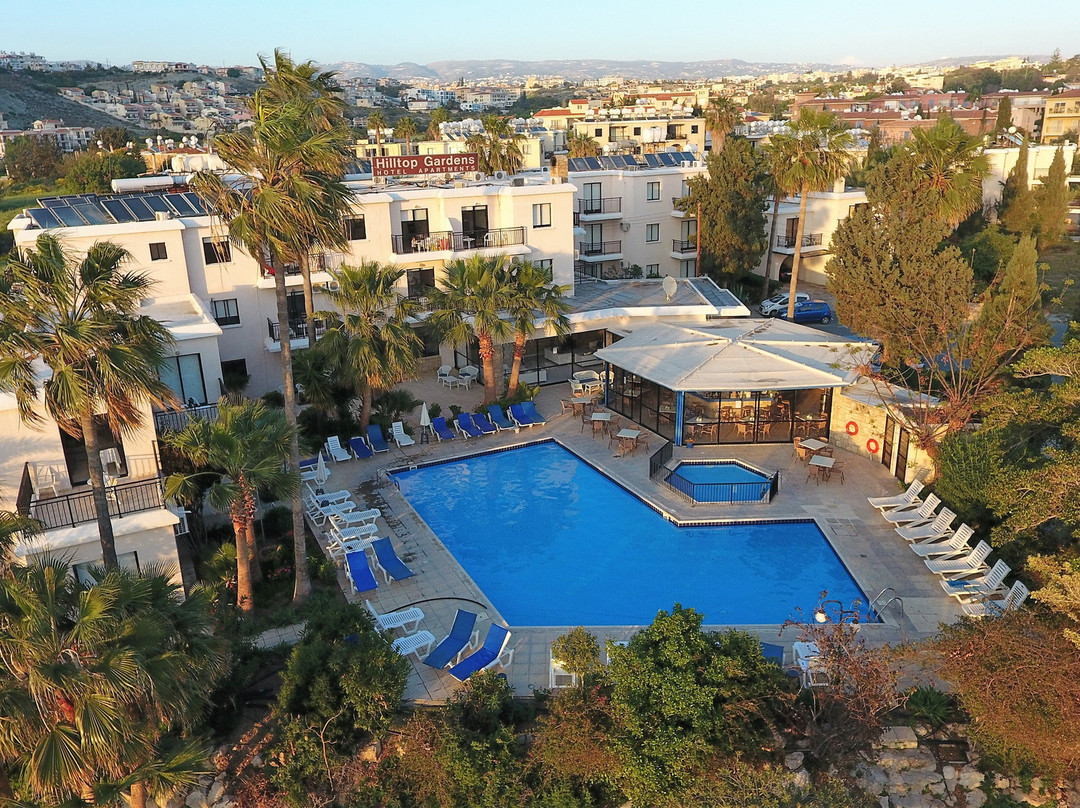 Hilltop Gardens Hotel Apartments主图