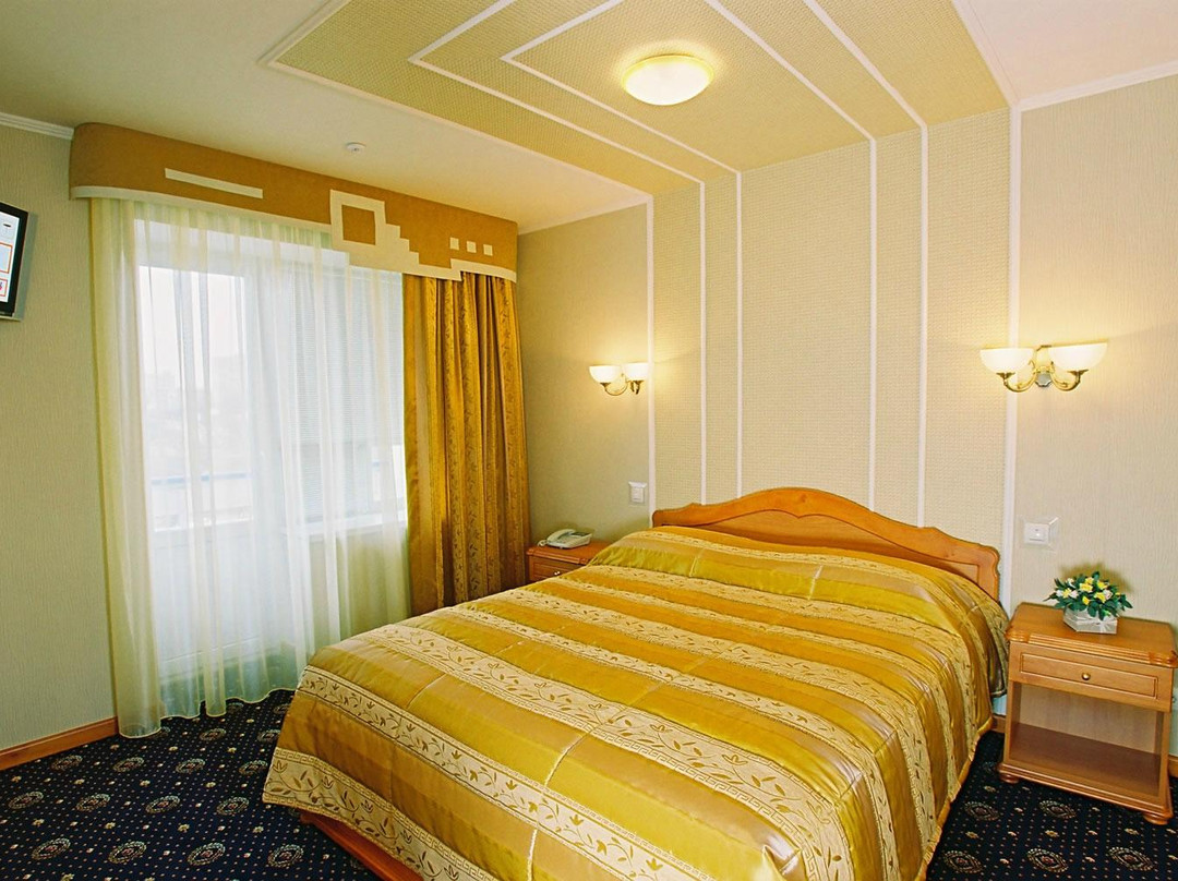 Antratsyt酒店住宿-Druzhba Hotel