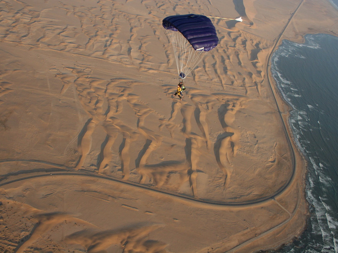 Swakopmund Skydiving Club-斯瓦科普蒙德必去景点