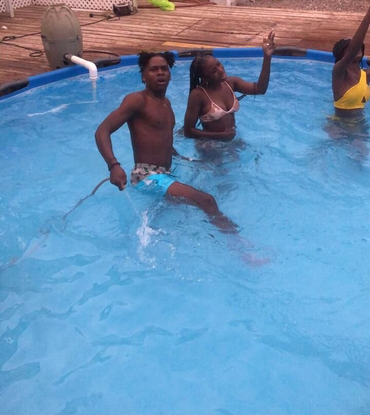 Arms Of Charms Guesthouse主图