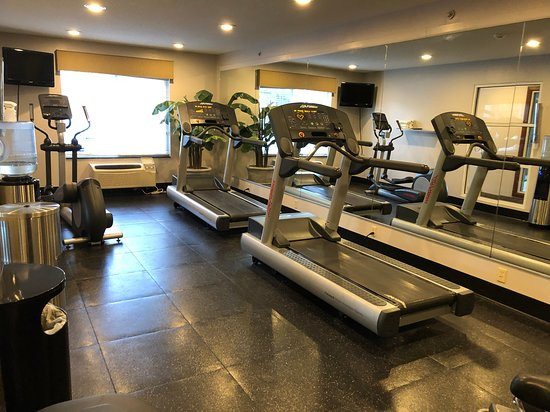 Country Inn & Suites by Radisson, Lake George (Queensbury), NY主图