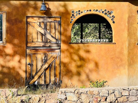 Mile High Ranch主图