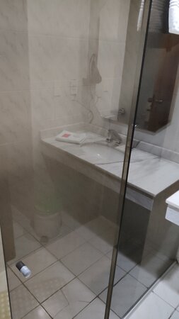 Verde Plaza Hotel-浴室